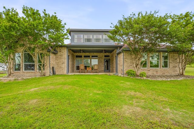 1914 Bentwater Parkway, Granbury, TX 76049
