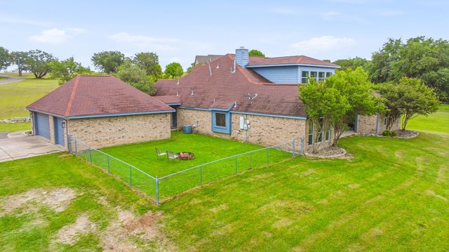 1914 Bentwater Parkway, Granbury, TX 76049