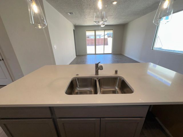 6726 Brianna Drive NE, Rio Rancho, NM 87144