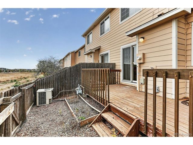 792 Gateway Cir, Lafayette, CO 80026