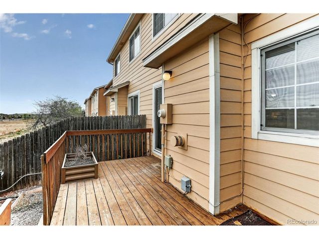 792 Gateway Cir, Lafayette, CO 80026