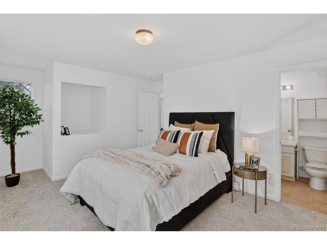 792 Gateway Cir, Lafayette, CO 80026