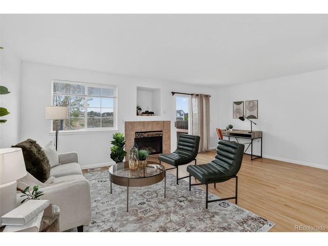 792 Gateway Cir, Lafayette, CO 80026