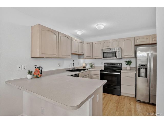 792 Gateway Cir, Lafayette, CO 80026