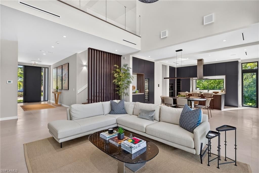 788 7TH AVE N, NAPLES, FL 34102 — photo 3