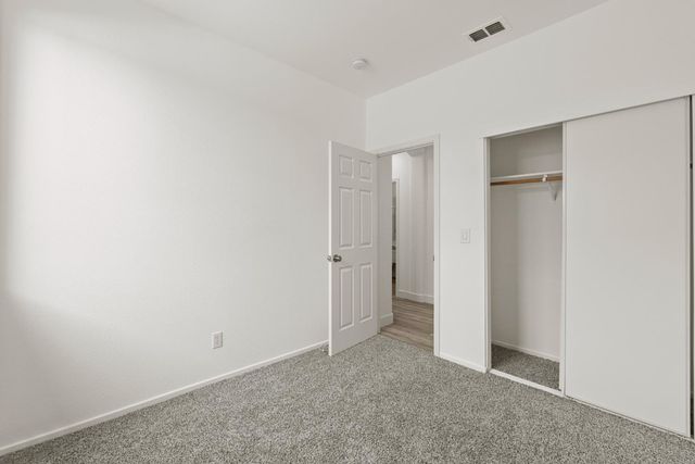 2155 Hearst St, West Sacramento, CA 95691