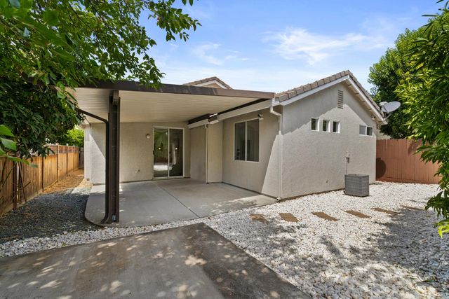 2155 Hearst St, West Sacramento, CA 95691