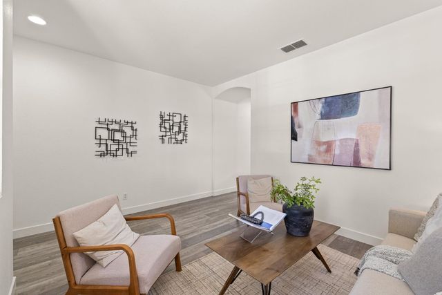 2155 Hearst St, West Sacramento, CA 95691