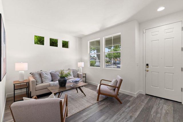 2155 Hearst St, West Sacramento, CA 95691