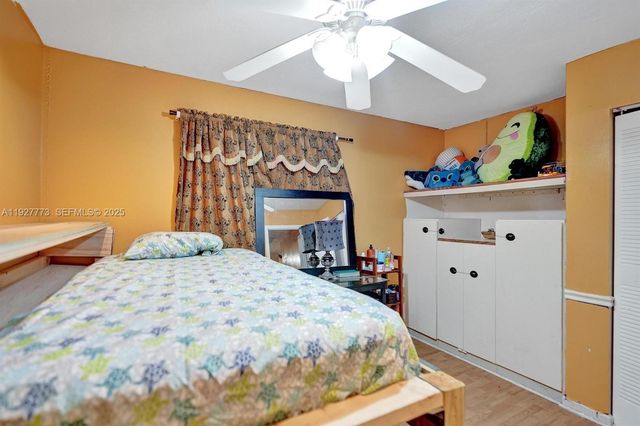 251 W Hemingway Cir, Margate, FL 33063