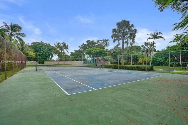 251 W Hemingway Cir, Margate, FL 33063