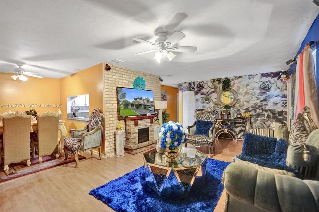 251 W Hemingway Cir, Margate, FL 33063