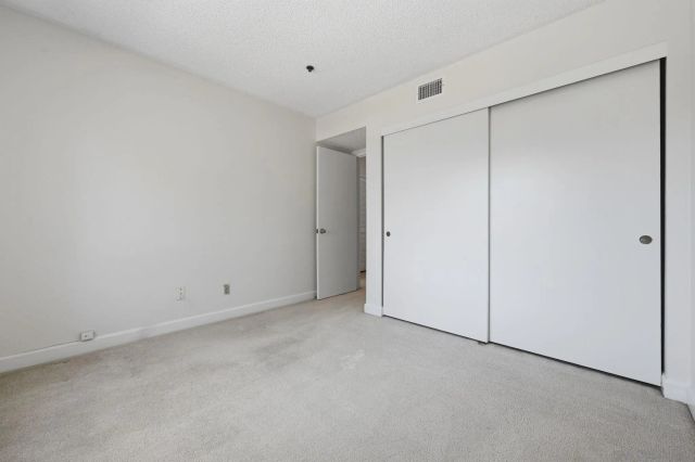 5649 Lake Park 301, La Mesa, CA 91942