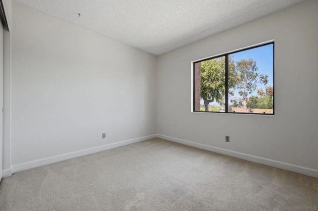 5649 Lake Park 301, La Mesa, CA 91942