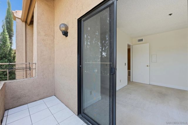 5649 Lake Park 301, La Mesa, CA 91942