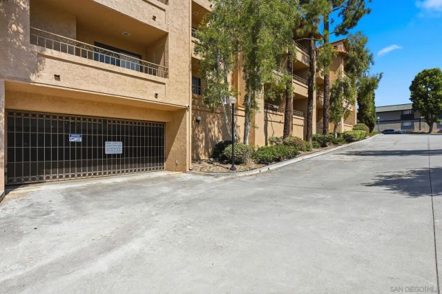 5649 Lake Park 301, La Mesa, CA 91942