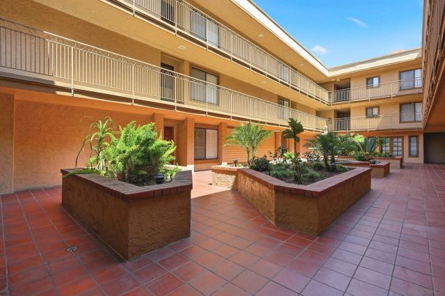 5649 Lake Park 301, La Mesa, CA 91942