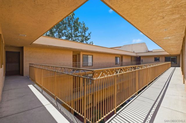 5649 Lake Park 301, La Mesa, CA 91942