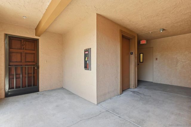 5649 Lake Park 301, La Mesa, CA 91942