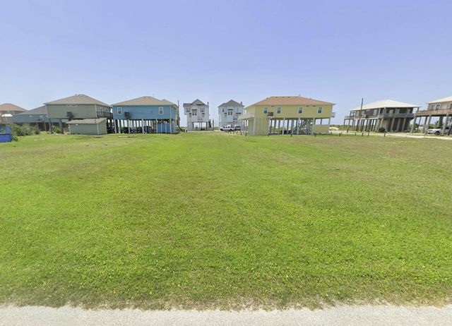 1110 Gulfview Road, Bolivar Peninsula, TX 77650