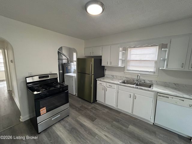 7100 Daisy Ave, Louisville, KY 40258