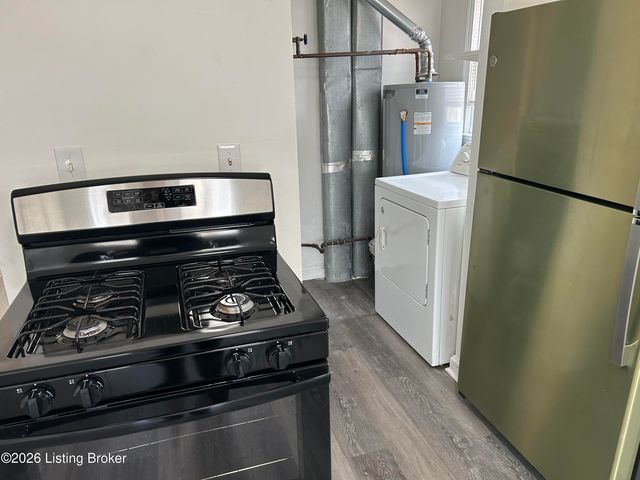 7100 Daisy Ave, Louisville, KY 40258