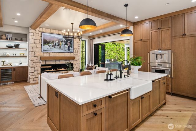 4221 NE 27th Place, Renton, WA 98059
