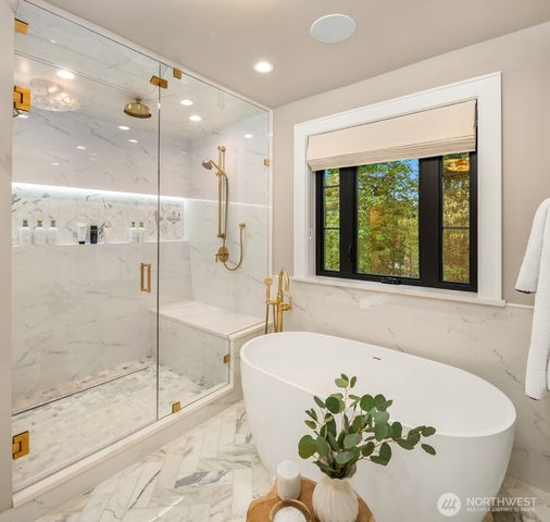 4221 NE 27th Place, Renton, WA 98059