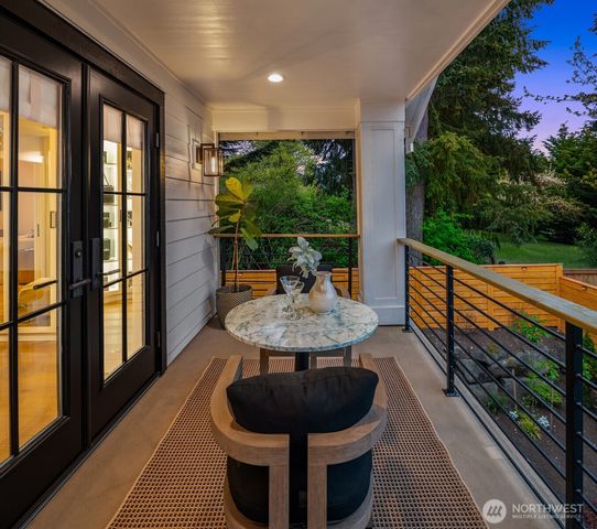4221 NE 27th Place, Renton, WA 98059