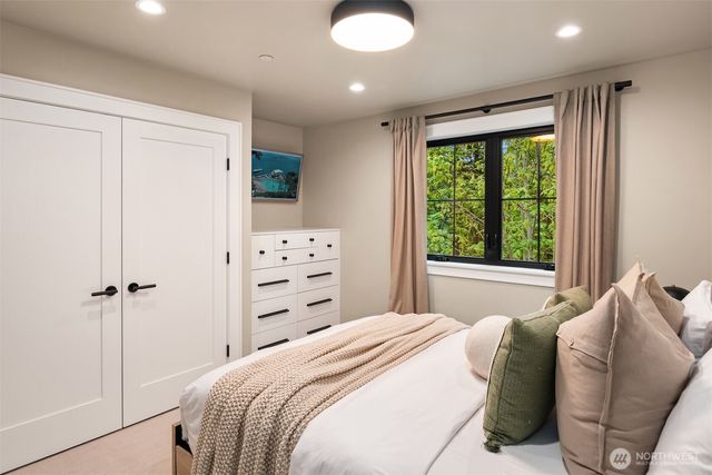 4221 NE 27th Place, Renton, WA 98059