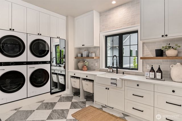 4221 NE 27th Place, Renton, WA 98059
