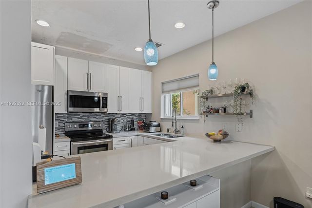 396 NE 33rd Ter, Homestead, FL 33033