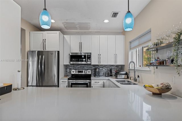 396 NE 33rd Ter, Homestead, FL 33033