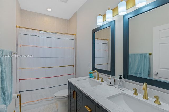 396 NE 33rd Ter, Homestead, FL 33033