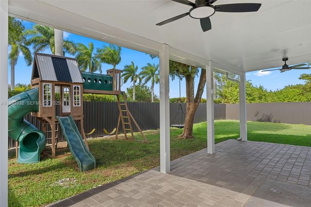 396 NE 33rd Ter, Homestead, FL 33033