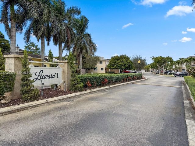 396 NE 33rd Ter, Homestead, FL 33033