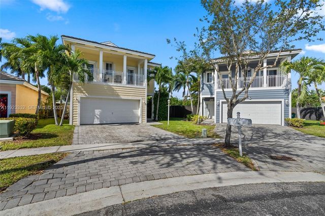396 NE 33rd Ter, Homestead, FL 33033