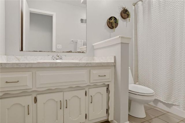 15270 Conser Street, Overland Park, KS 66223