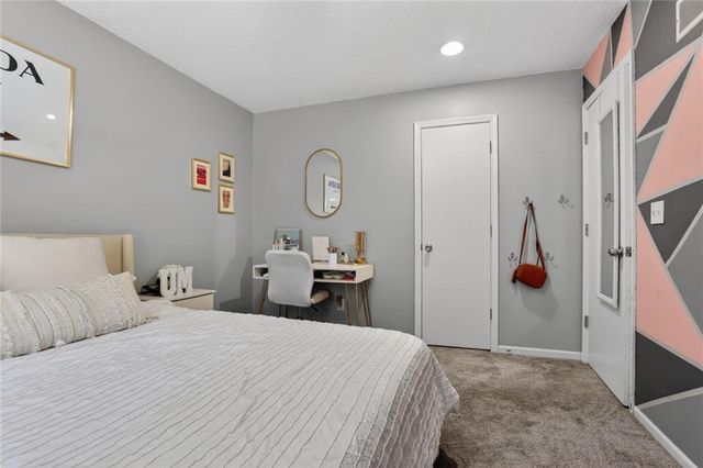 15270 Conser Street, Overland Park, KS 66223