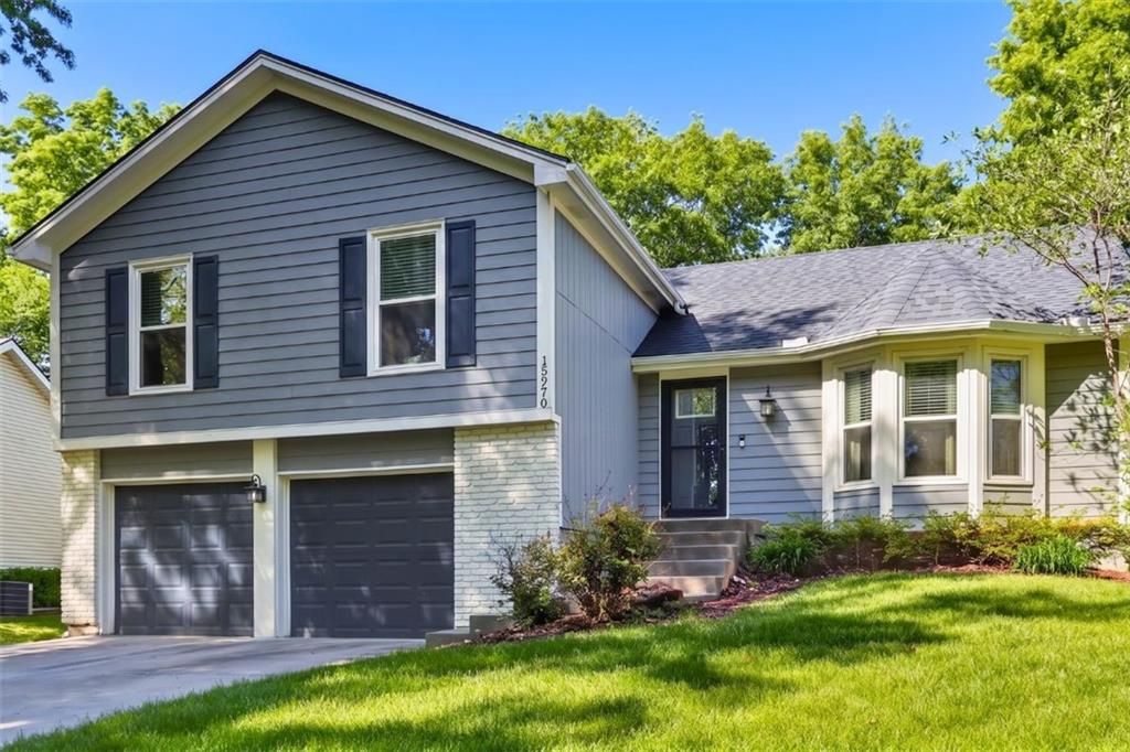 15270 Conser Street, Overland Park, KS 66223