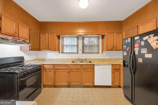 6950 Dodd Road, Riverdale, GA 30296