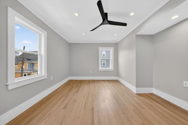 29 Hanson St 2, Somerville, MA 02143