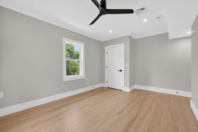 29 Hanson St 2, Somerville, MA 02143