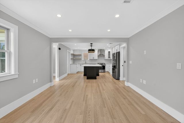 29 Hanson St 2, Somerville, MA 02143