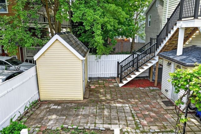 29 Hanson St 2, Somerville, MA 02143