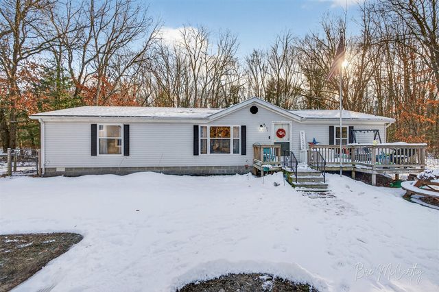 6751 Sweeter Road, Twin Lake, MI 49457