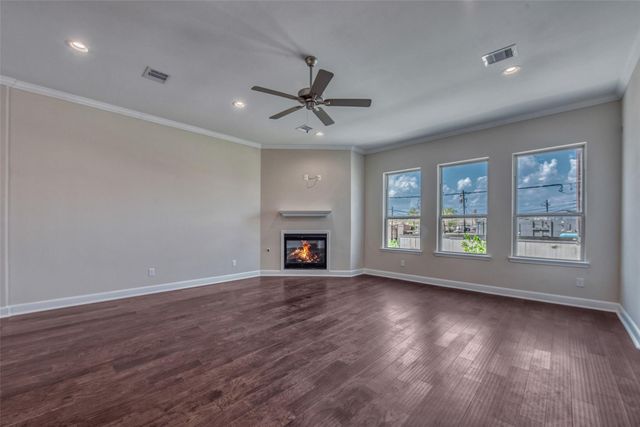 4135 Dupont Street, Houston, TX 77021