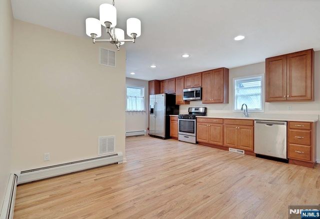 125 Lenox Avenue 1, Ridgewood, NJ 07450