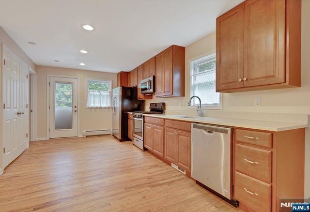 125 Lenox Avenue 1, Ridgewood, NJ 07450