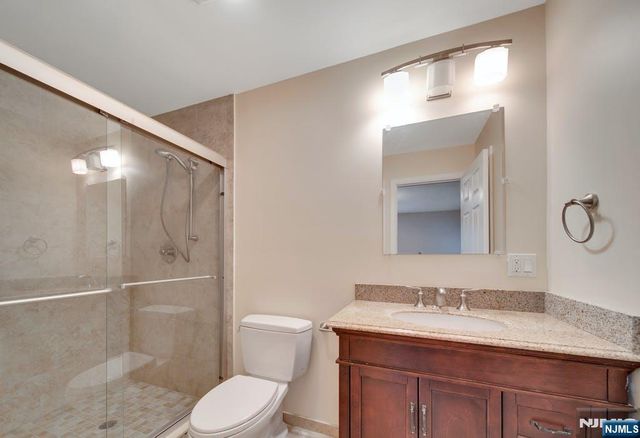 125 Lenox Avenue 1, Ridgewood, NJ 07450